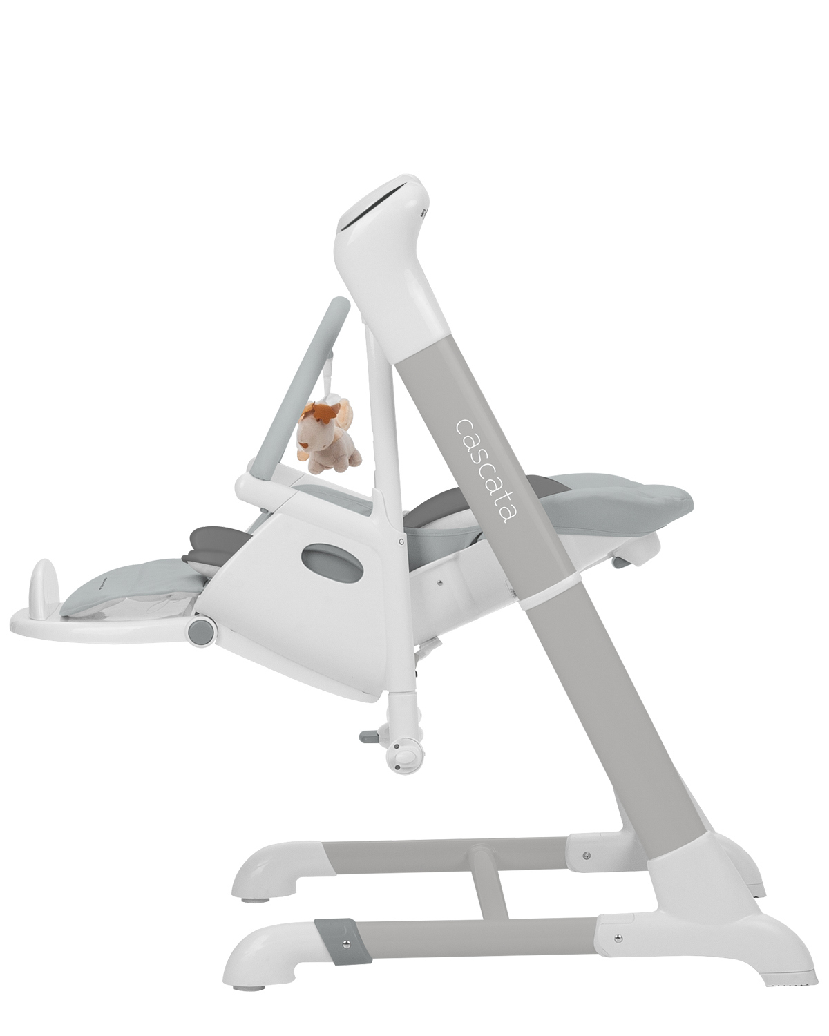 Стульчик-качели Cascata 2023 Стульчик способен оберегать покой ребенка: датчик движения считывает активность и включает укачивание, как только что-то потревожит малыша. 
